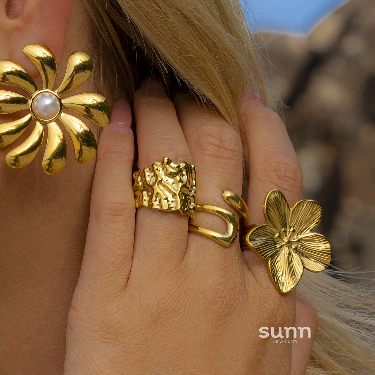 Aaliya Abstract Stacking Rings [MMS8CEPT]