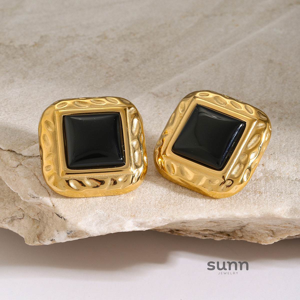 Aaminah Geometric Statement Earrings [RAJVG5GY]