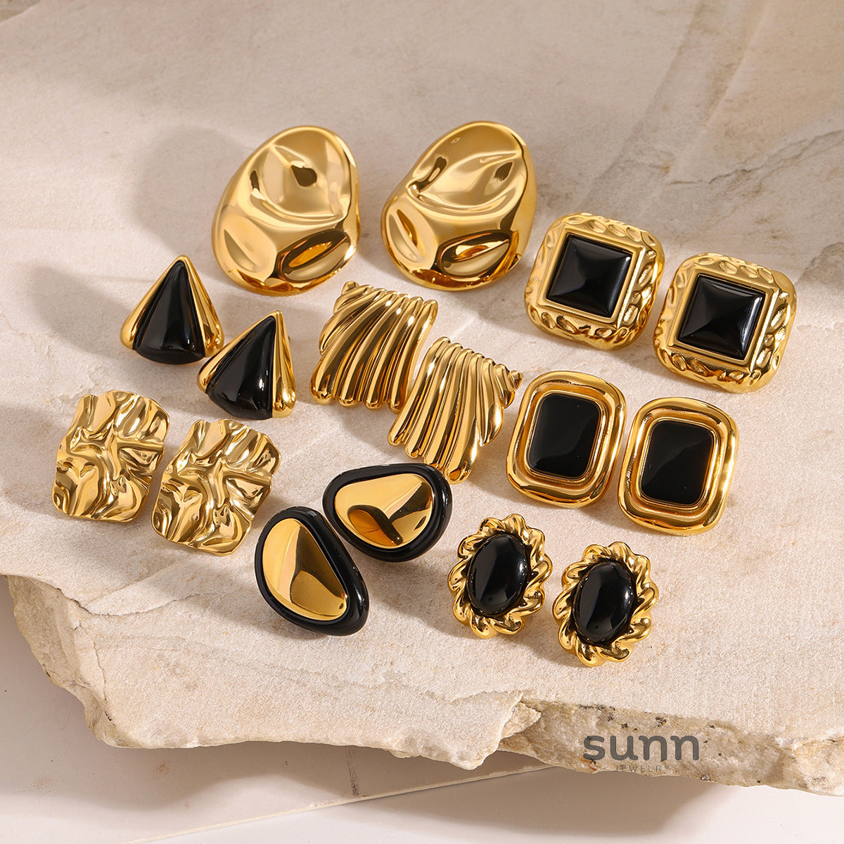 Aaminah Geometric Statement Earrings [UL4F5CT1]