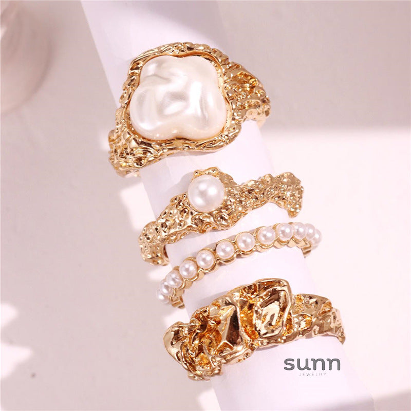 Aaminah Vintage Pearl Ring Set [5CYKLOBK]