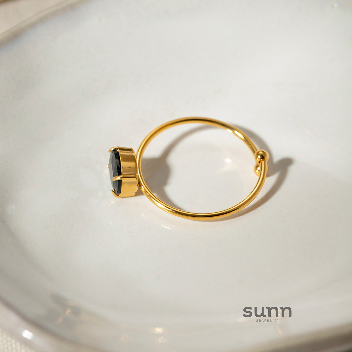 Aamirah Geometric Zircon Ring [HO3SEK13]