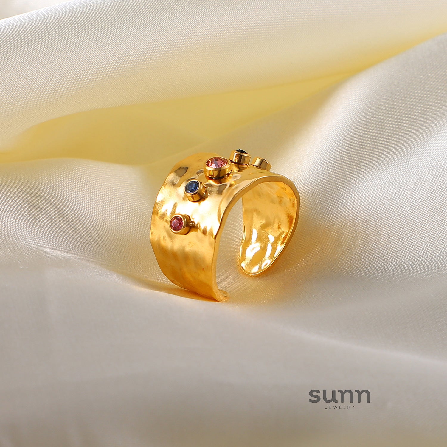 Aamiyah Zircon Open Ring [UNQUKB2F]