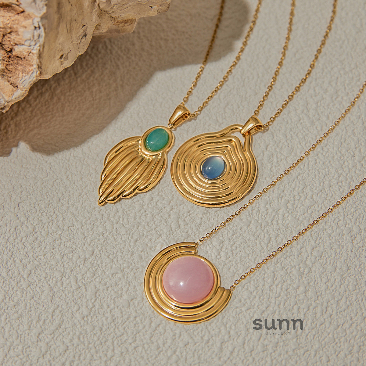 Aaniya Delicate Pendant Necklace [S1LKZ44R]