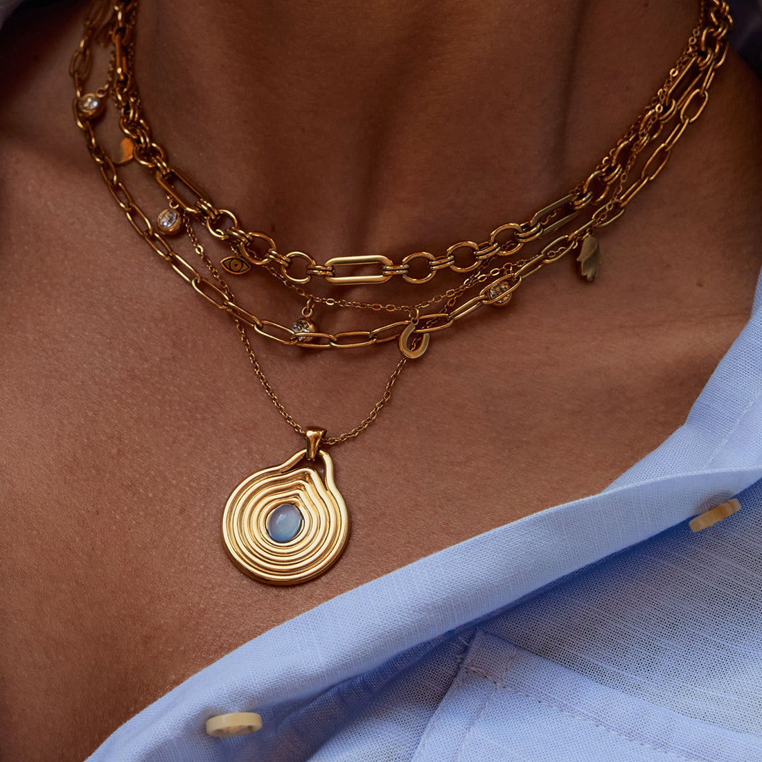 Aaniya Delicate Pendant Necklace [PBUW8KSR]