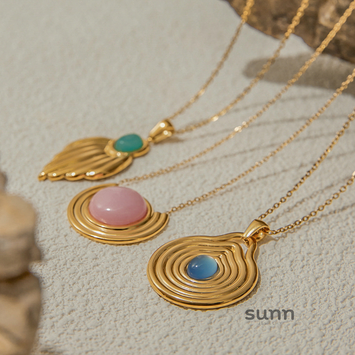 Aaniya Delicate Pendant Necklace [XKG879NM]