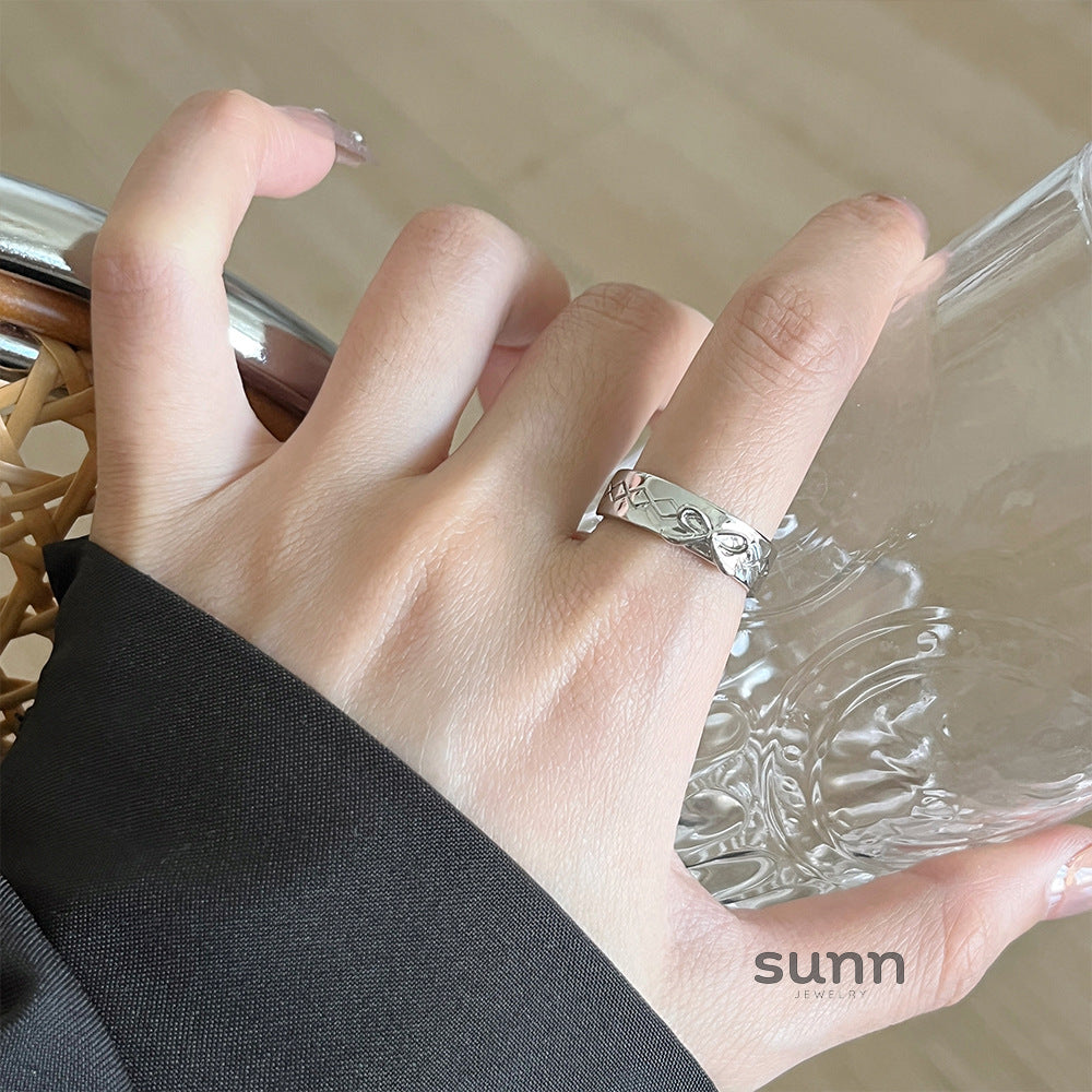 Aanvi Dainty Bee Ring [7PHZ7E1H]