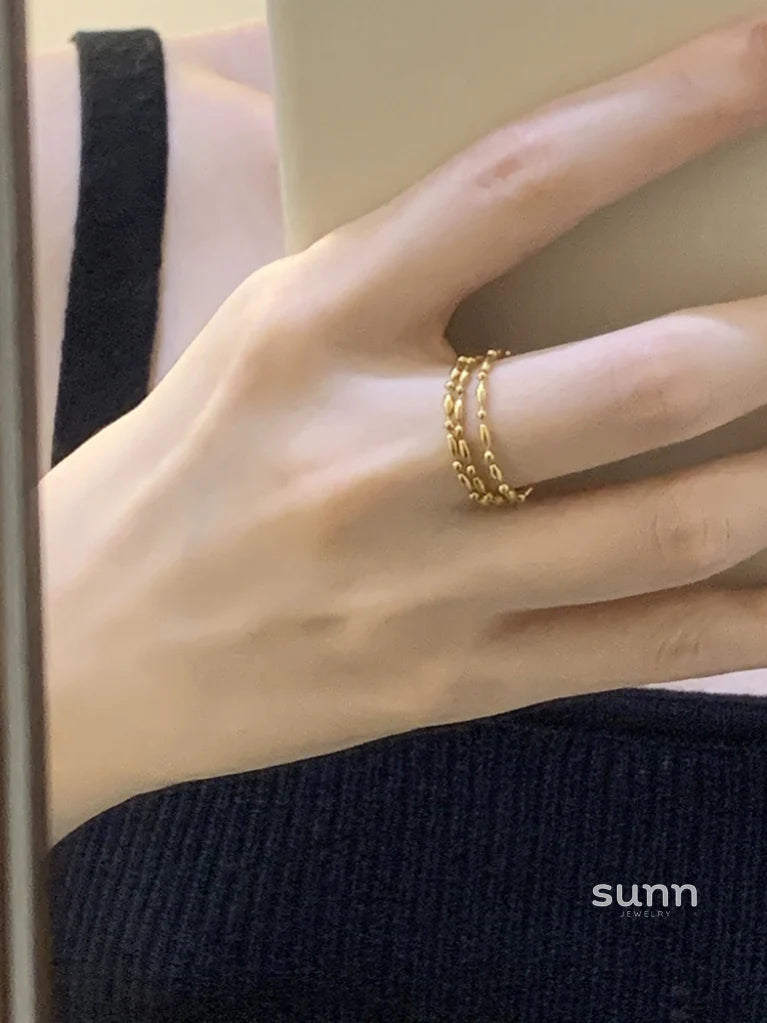 Aariah Adjustable Chain Ring