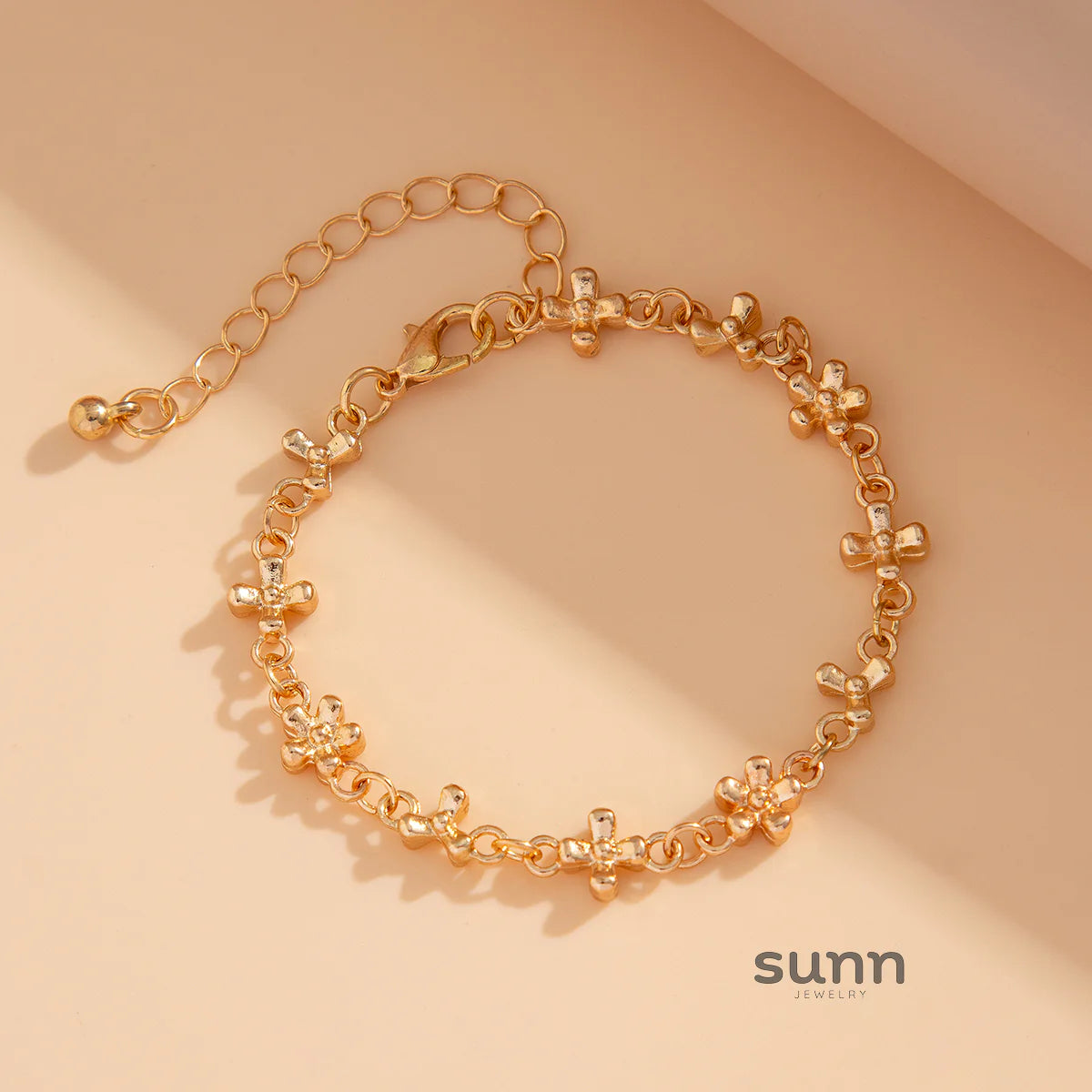 Aariyah Delicate Floral Bracelet