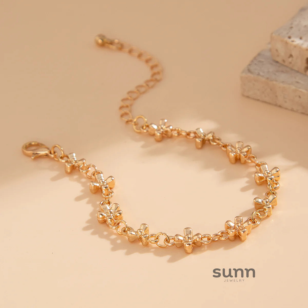 Aariyah Delicate Floral Bracelet