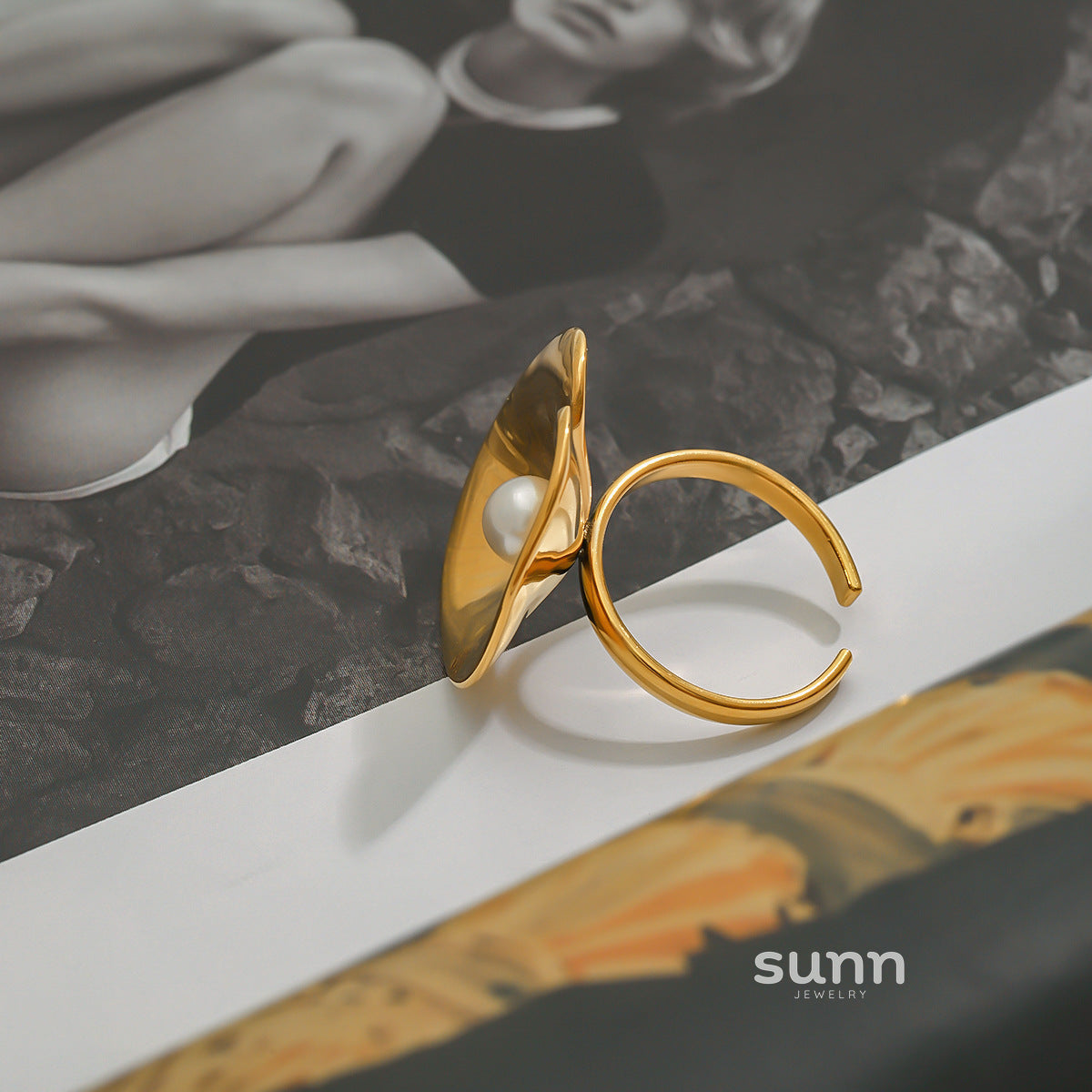 Aaron Titanium Pearl Wrap Ring [0X83Y2CS]
