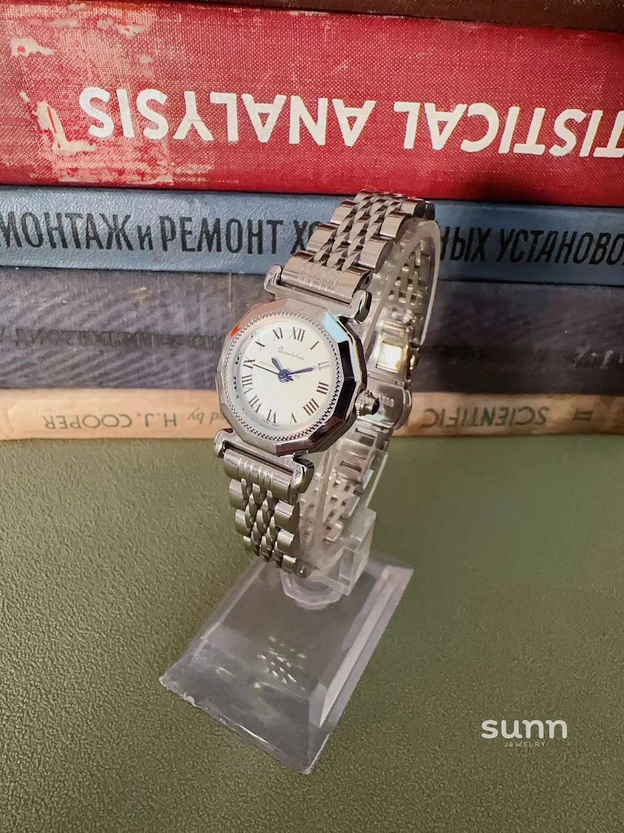 Aaron Vintage Blue Hand Watch
