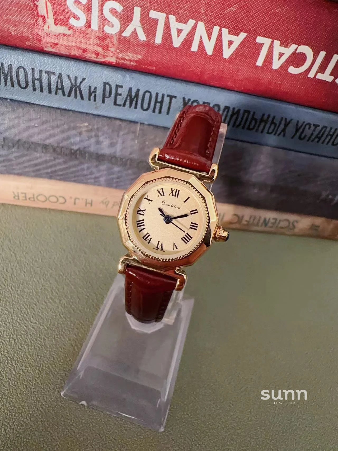 Aaron Vintage Blue Hand Watch