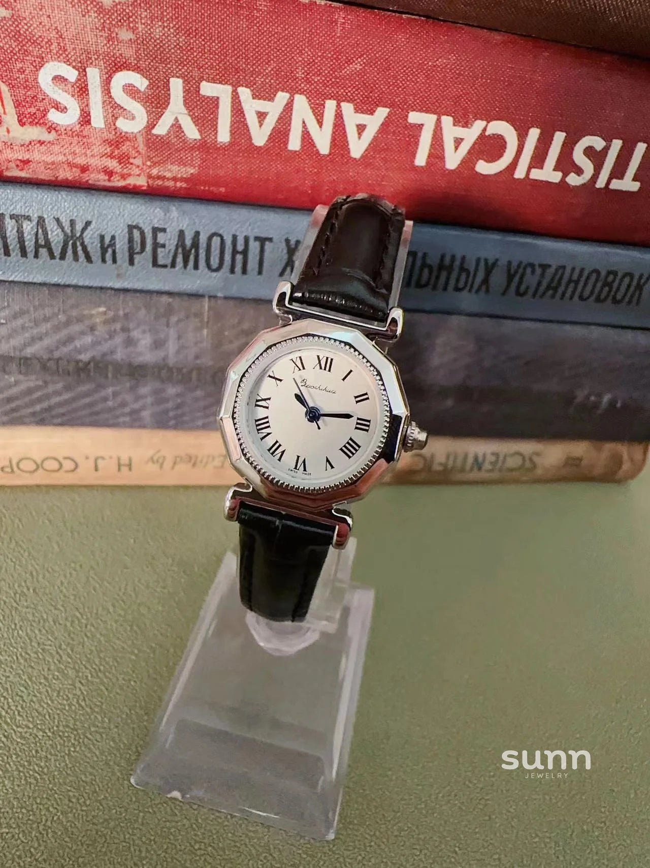 Aaron Vintage Blue Hand Watch