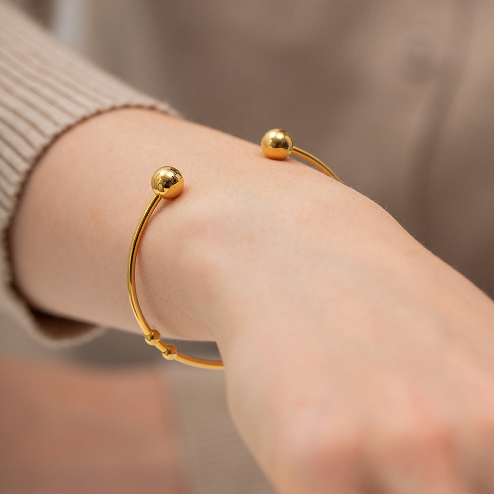 Aarvi Beaded Gold Cuff Bracelet [RGZK1DAE]