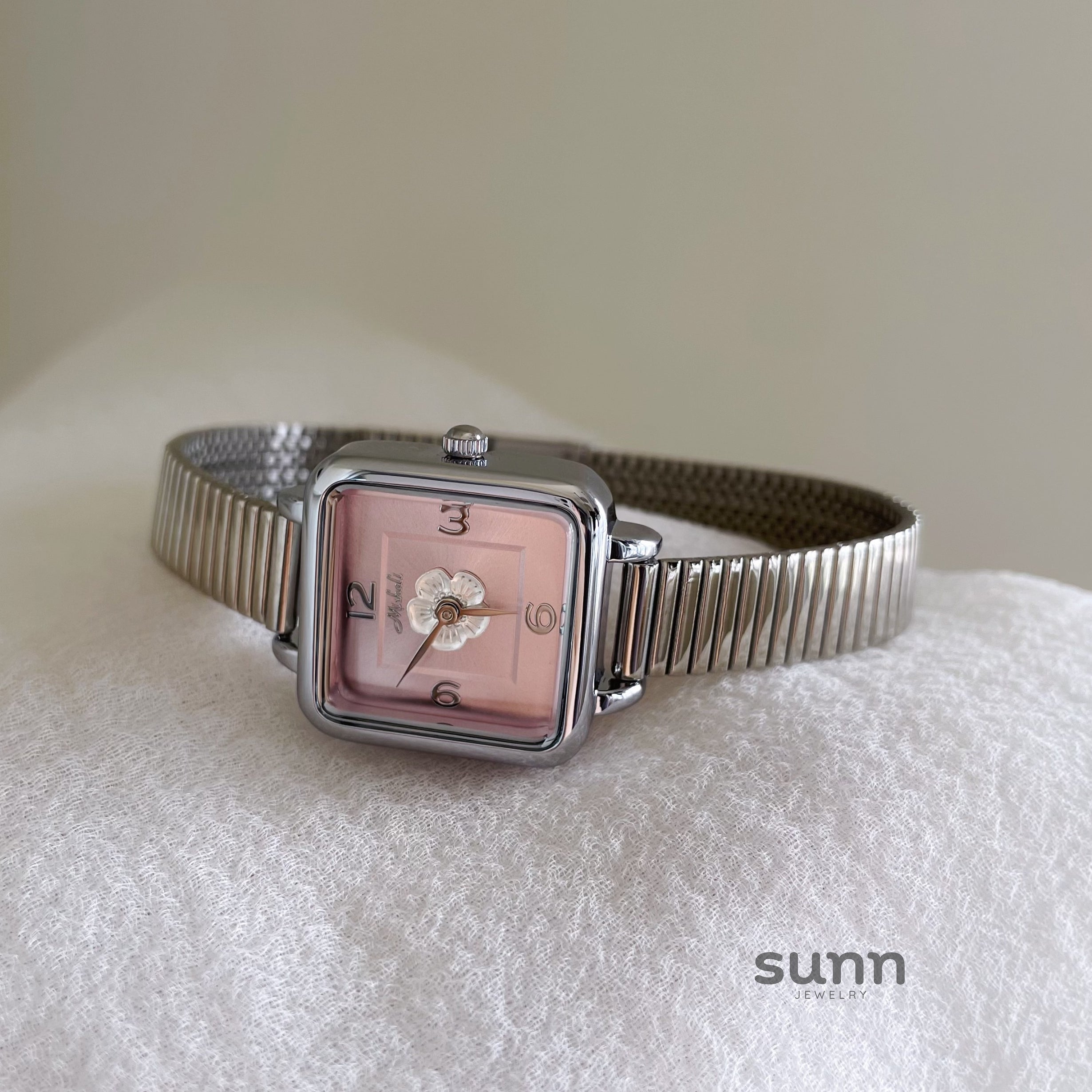 Aashi Sakura Camellia Watch [Q8F6GPNZ]