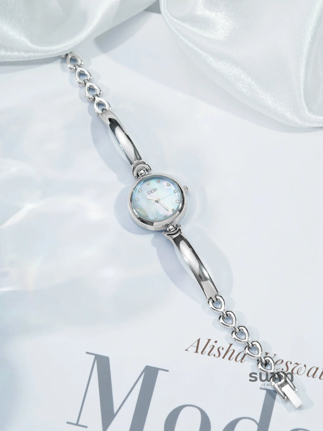 Aasiya Delicate Bracelet Watch