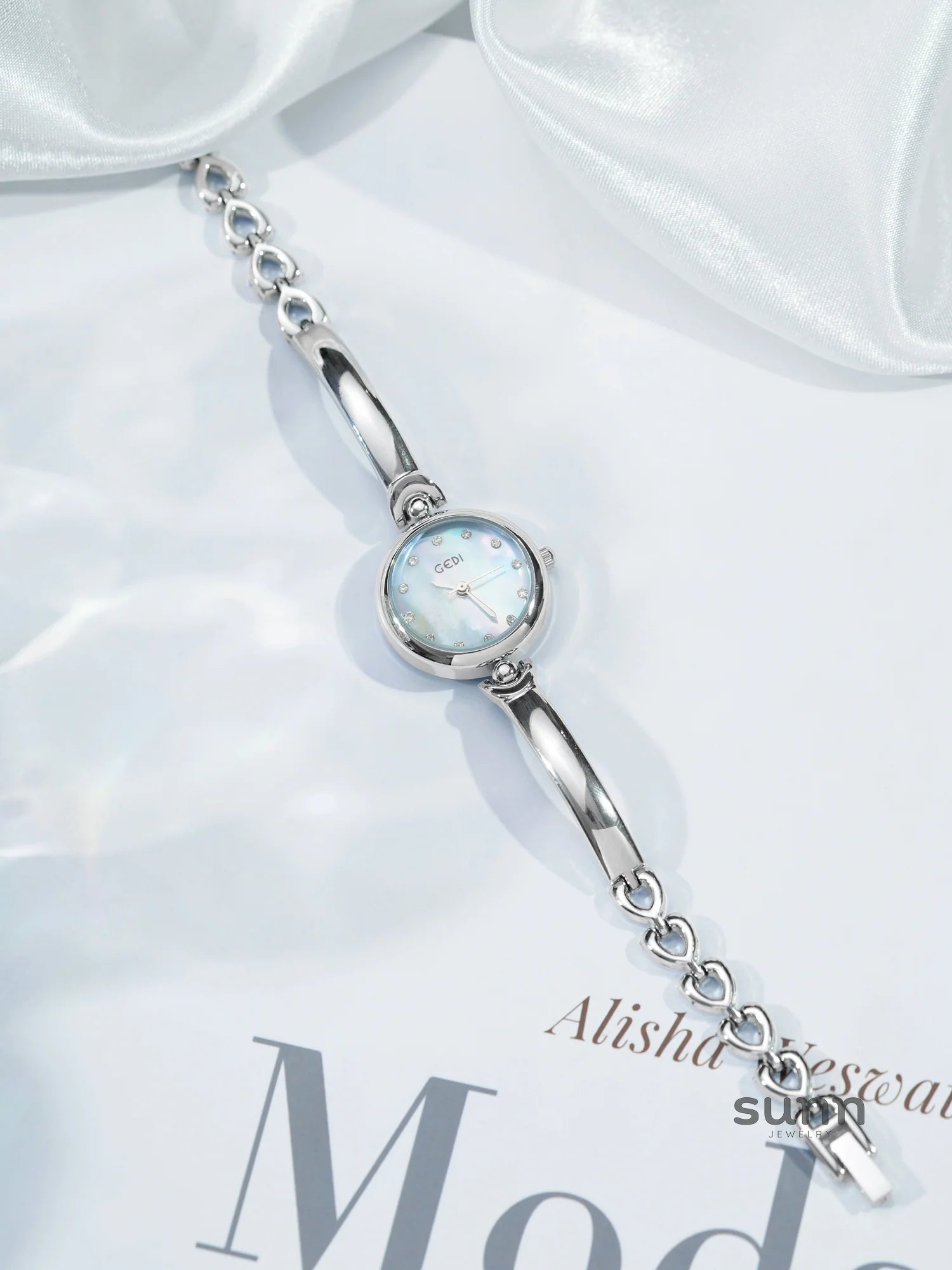 Aasiya Delicate Bracelet Watch