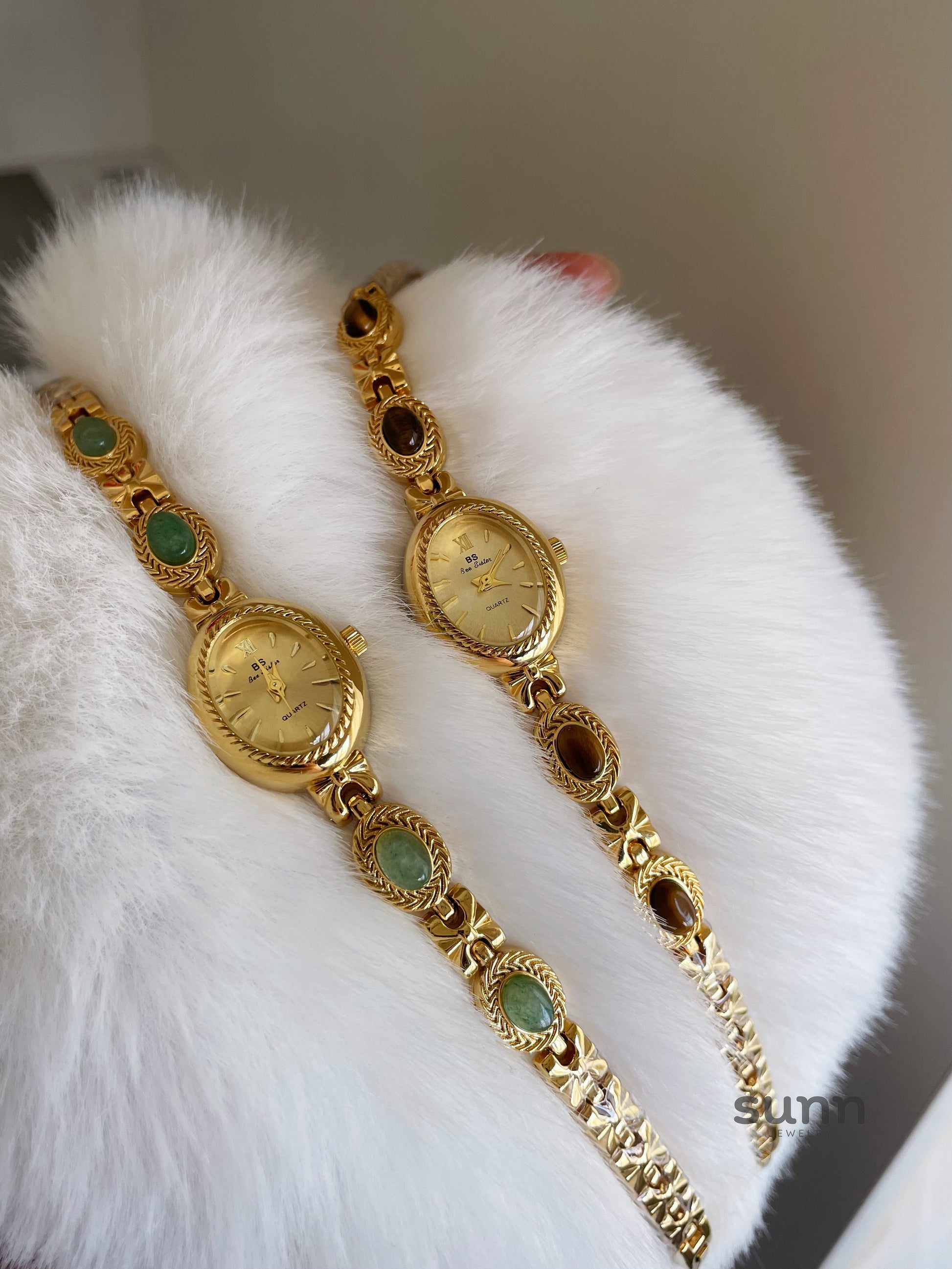Aavya Gemstone Bracelet Watch [P45J1S06]