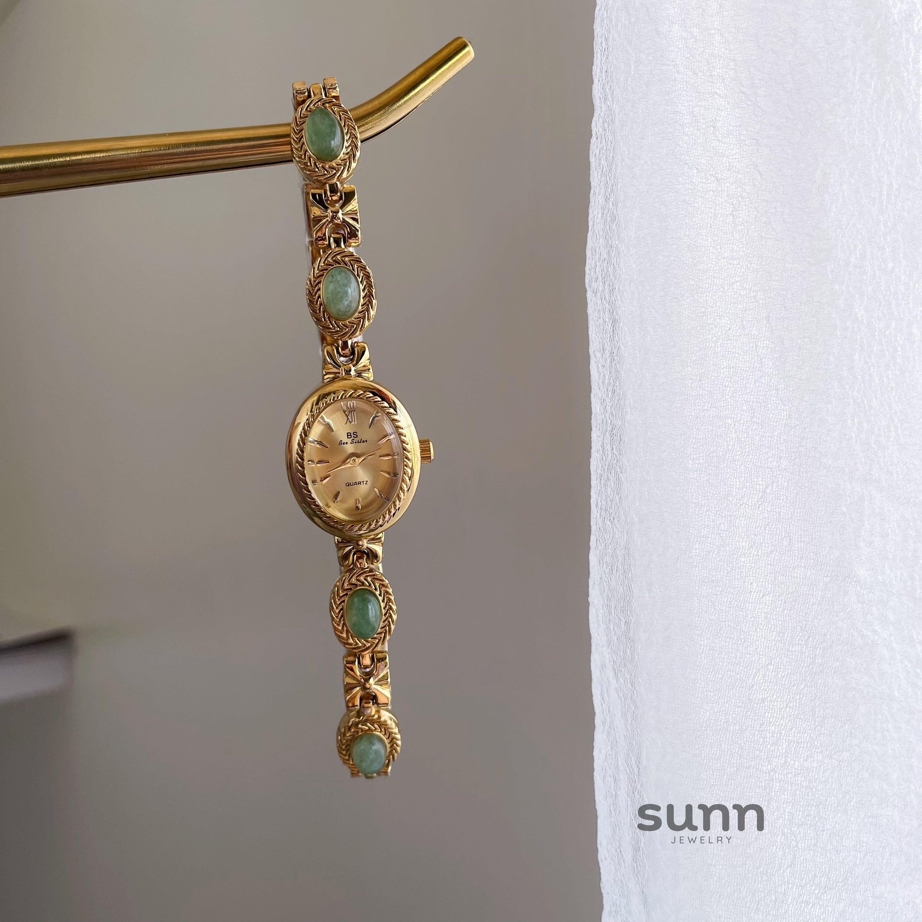 Aavya Gemstone Bracelet Watch [OM1HBX27]