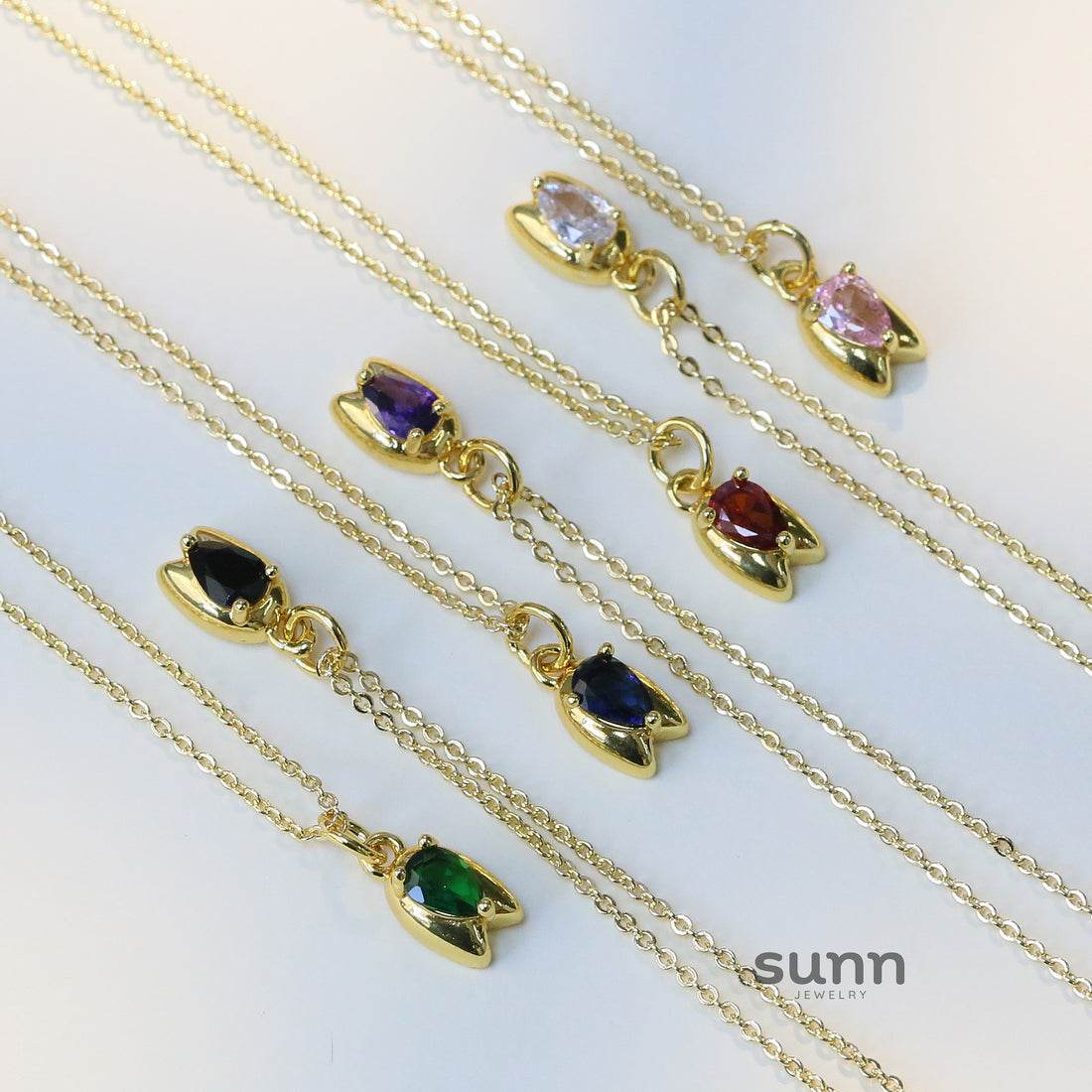 Abbey Rose Bud Pendant Necklace [L4P3AB0K]