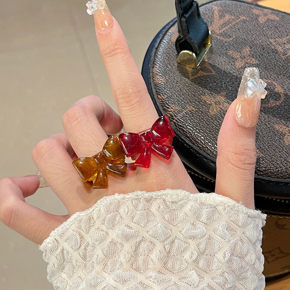 Abbygail Resin Bow Ring [3ONIVHY2]