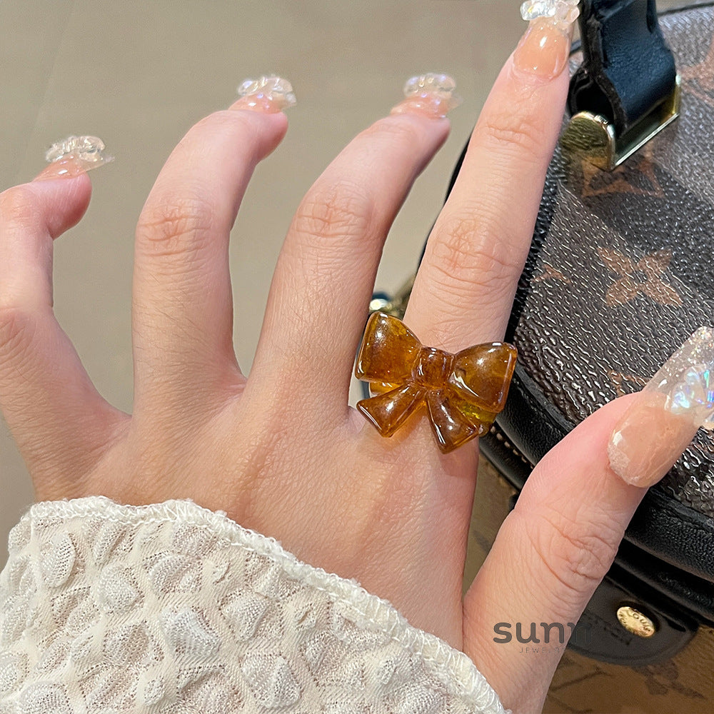 Abbygail Resin Bow Ring [QBKEYHYH]