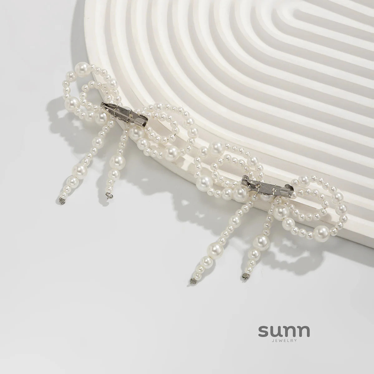 Abi Pearl Butterfly Leg Chain Set
