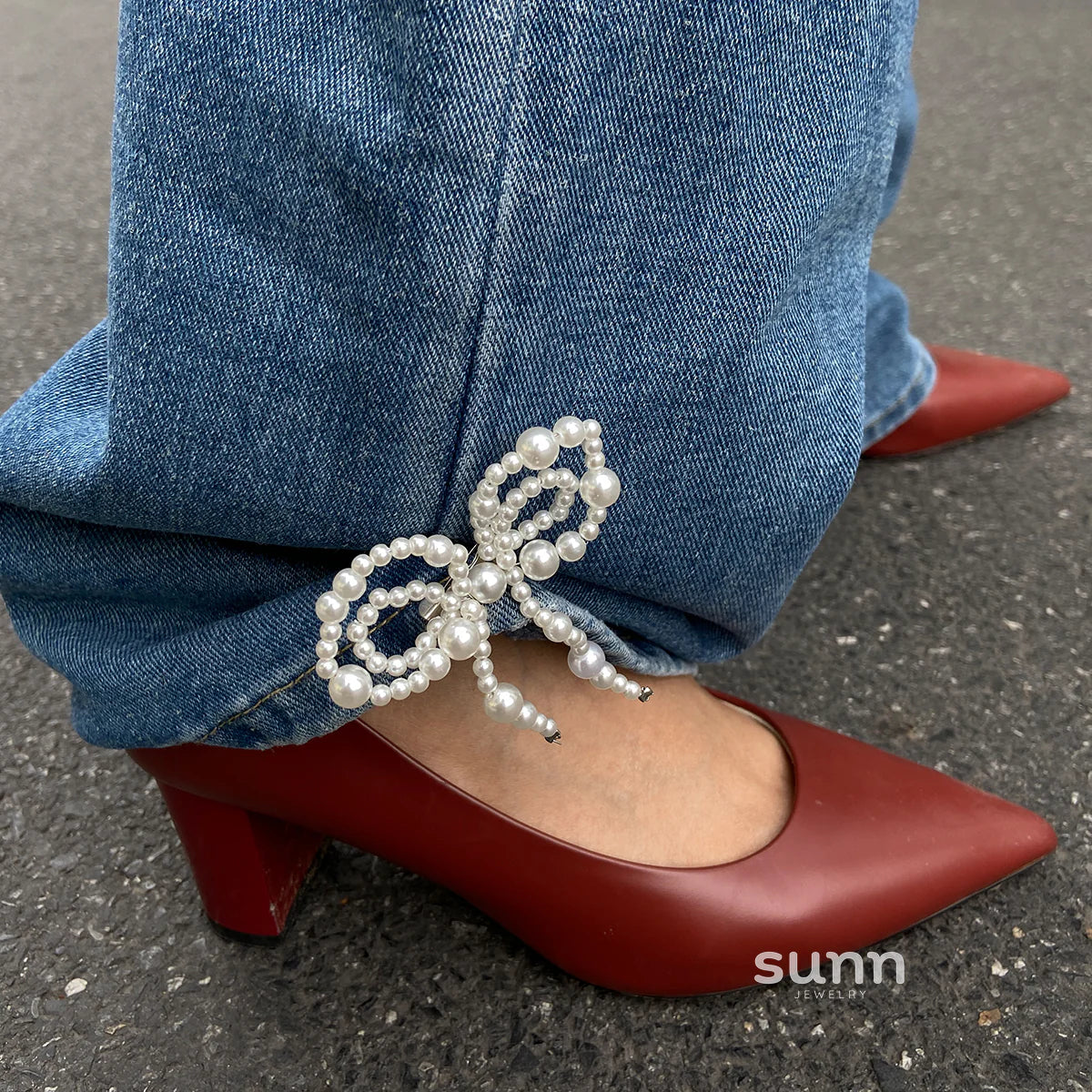 Abi Pearl Butterfly Leg Chain Set