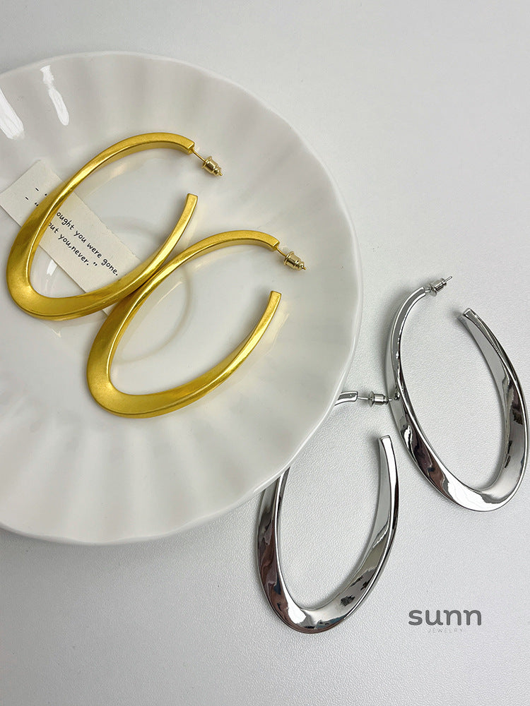 Abigael Sculptural Metal Earrings [2BY0RQVN]