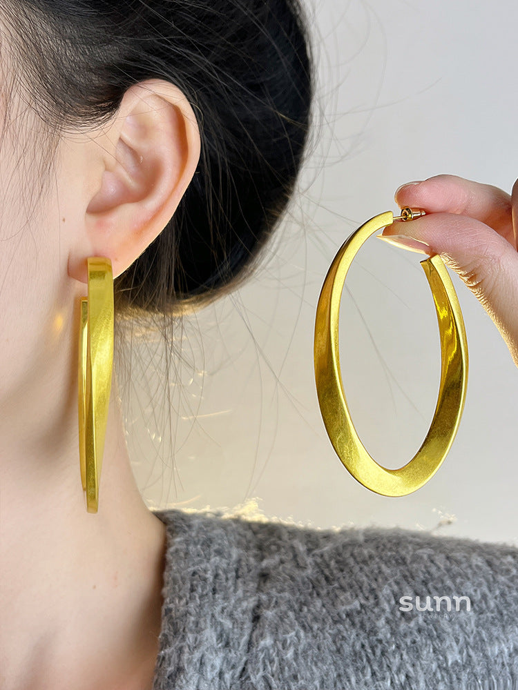 Abigael Sculptural Metal Earrings [3C5RLQKV]
