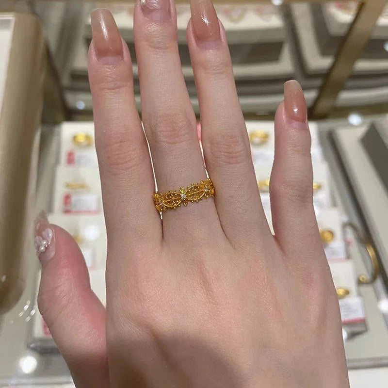 Abygail Star Lace Ring