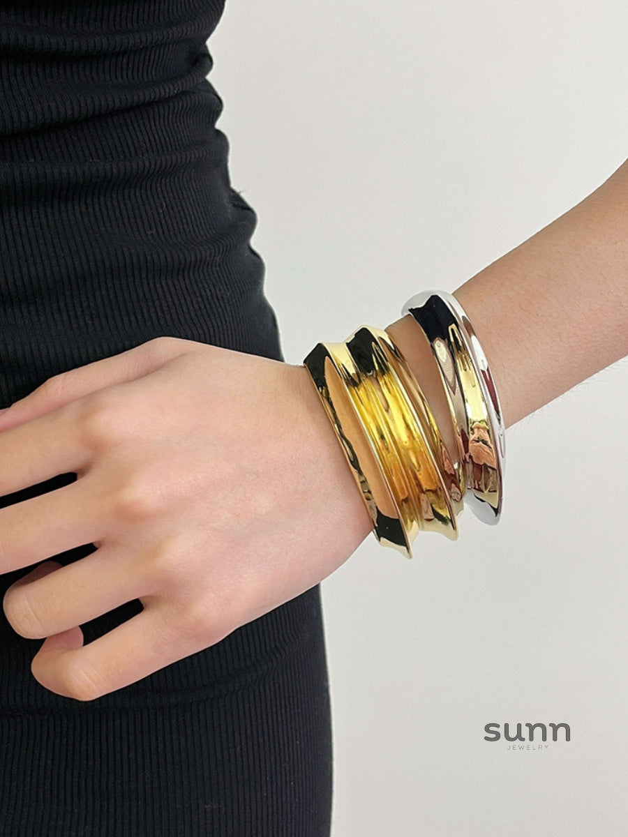 Abygail Wave Cuff Bracelet [QAS5S16B]