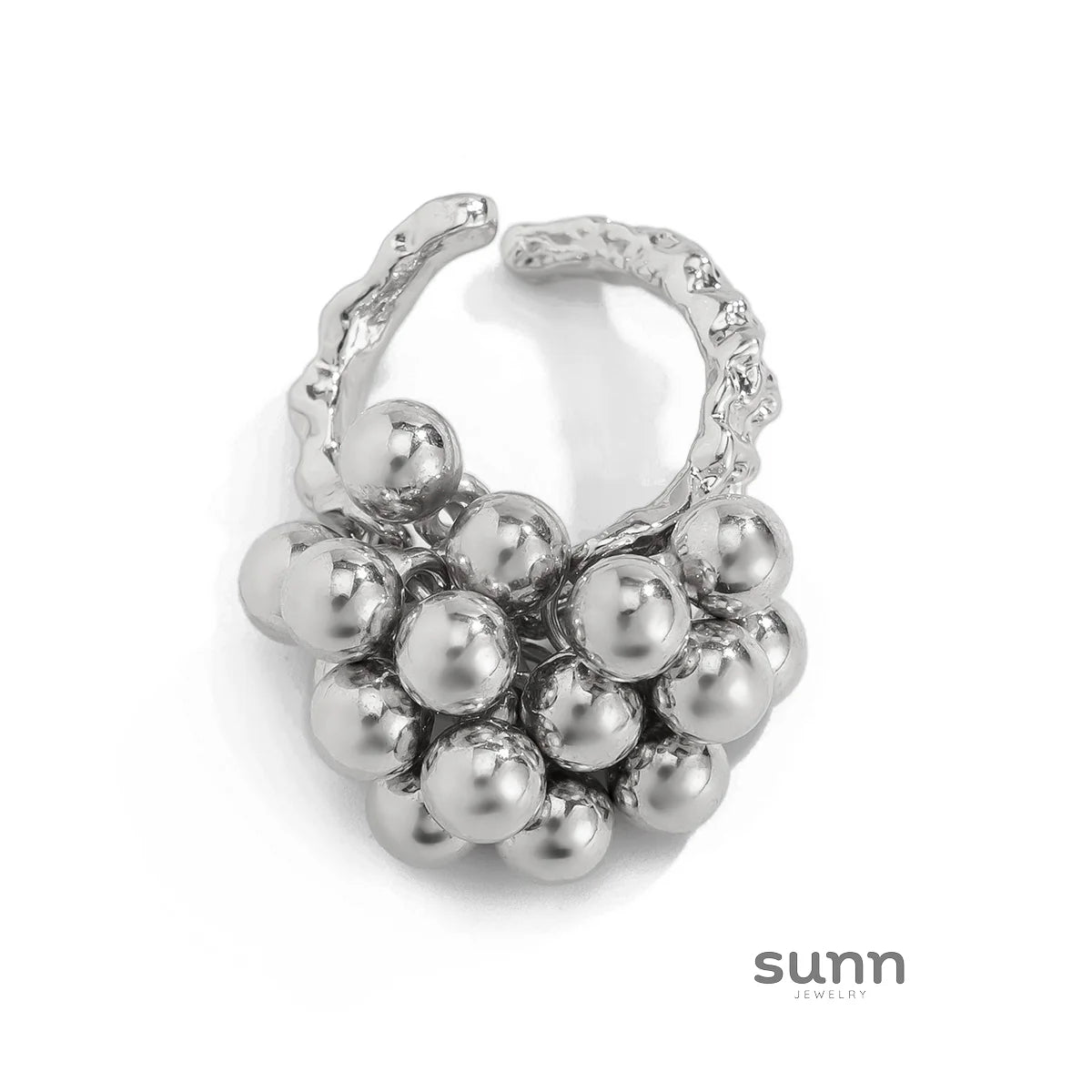 Acelyn Sculptural Wave Ring