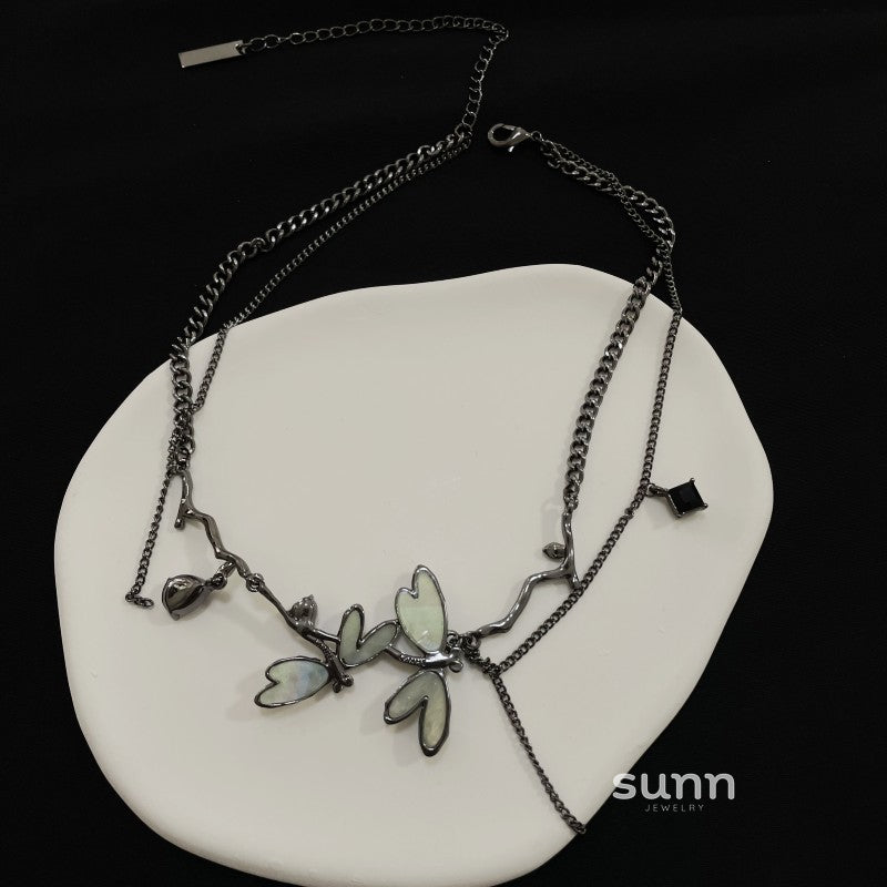 Adaeze Gunmetal Dragonfly Choker [KYTM2AO5]