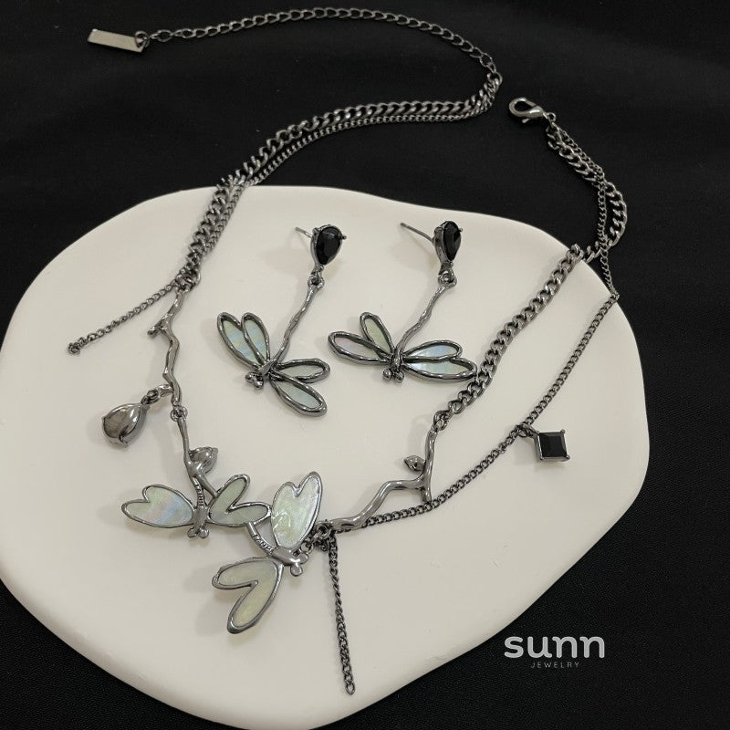 Adaeze Gunmetal Dragonfly Choker [J9BVNHML]
