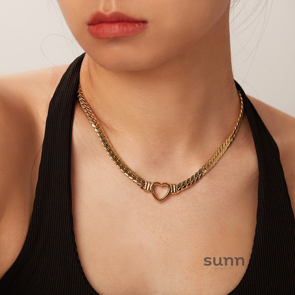Adaia Layered Heart Chain Necklace [SDD2E9N3]