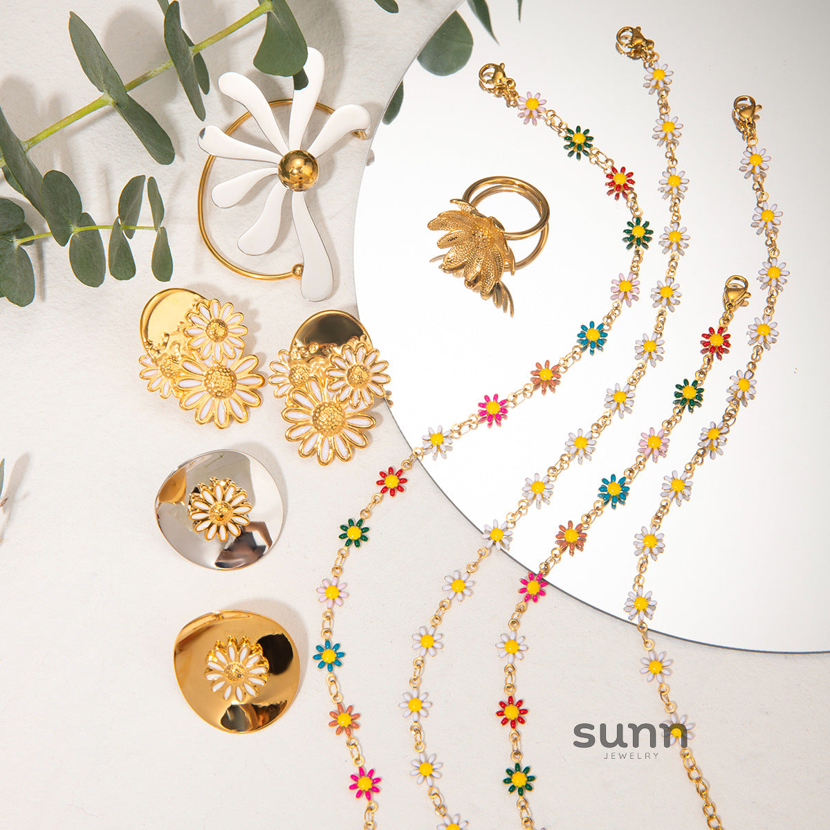 Adair Daisy Charm Jewelry Set [IRCE3B3Z]