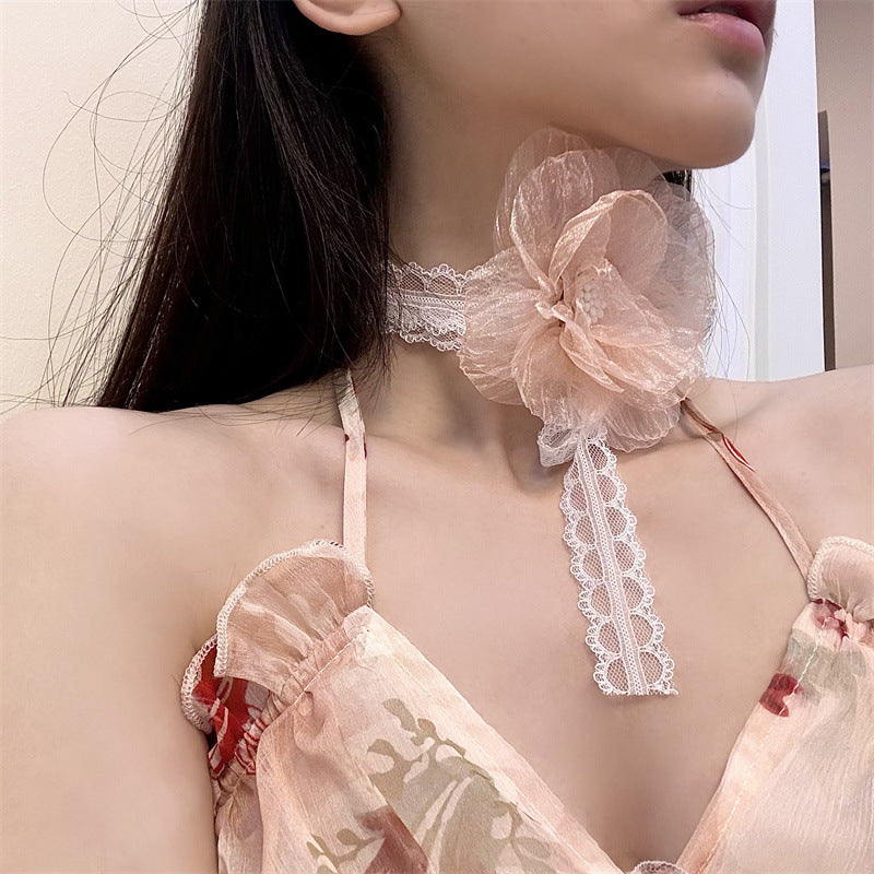 Adair Lace Camellia Choker [8DXRVOSQ]