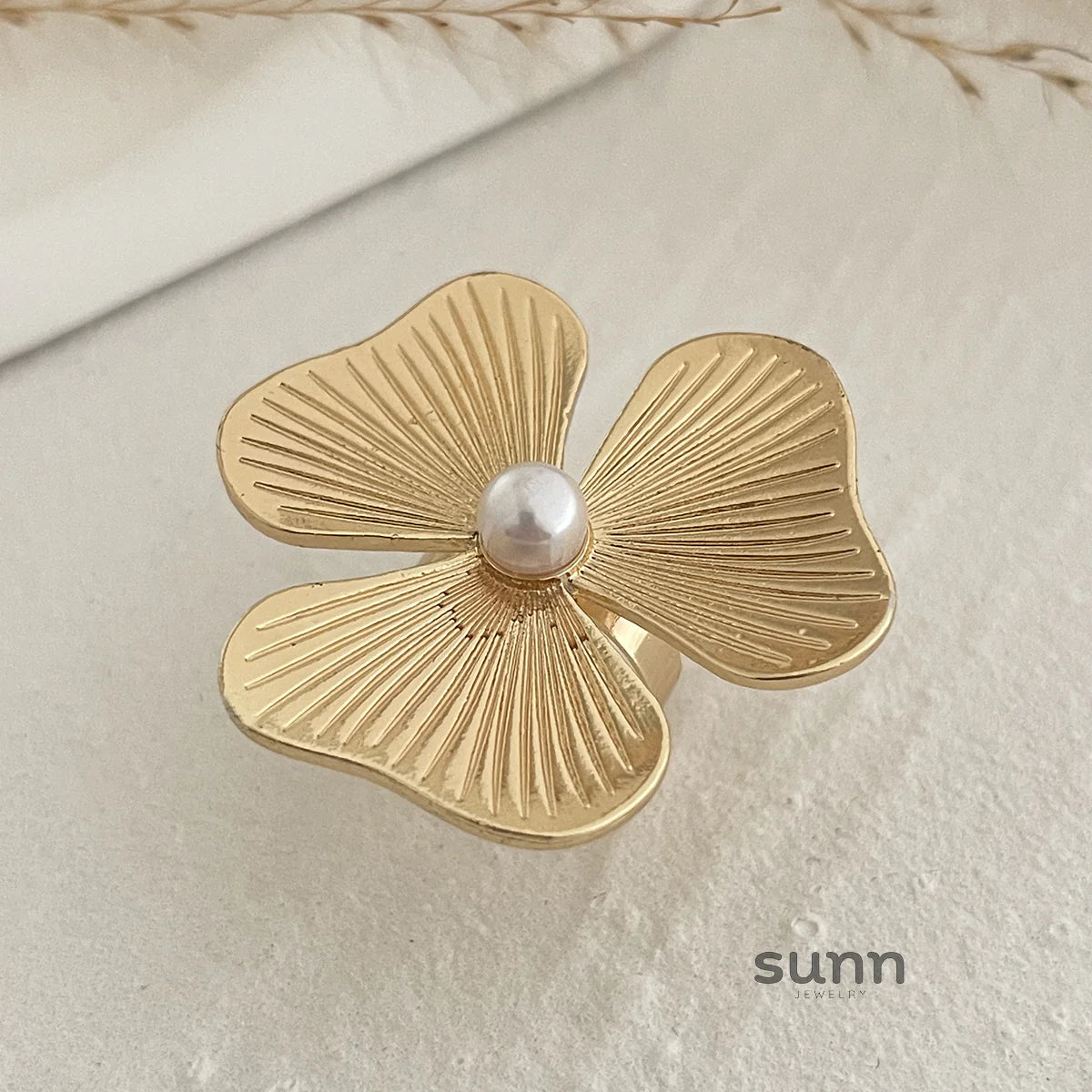 Adalida Geometric Statement Ring