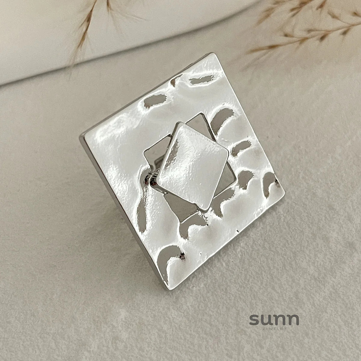 Adalida Geometric Statement Ring