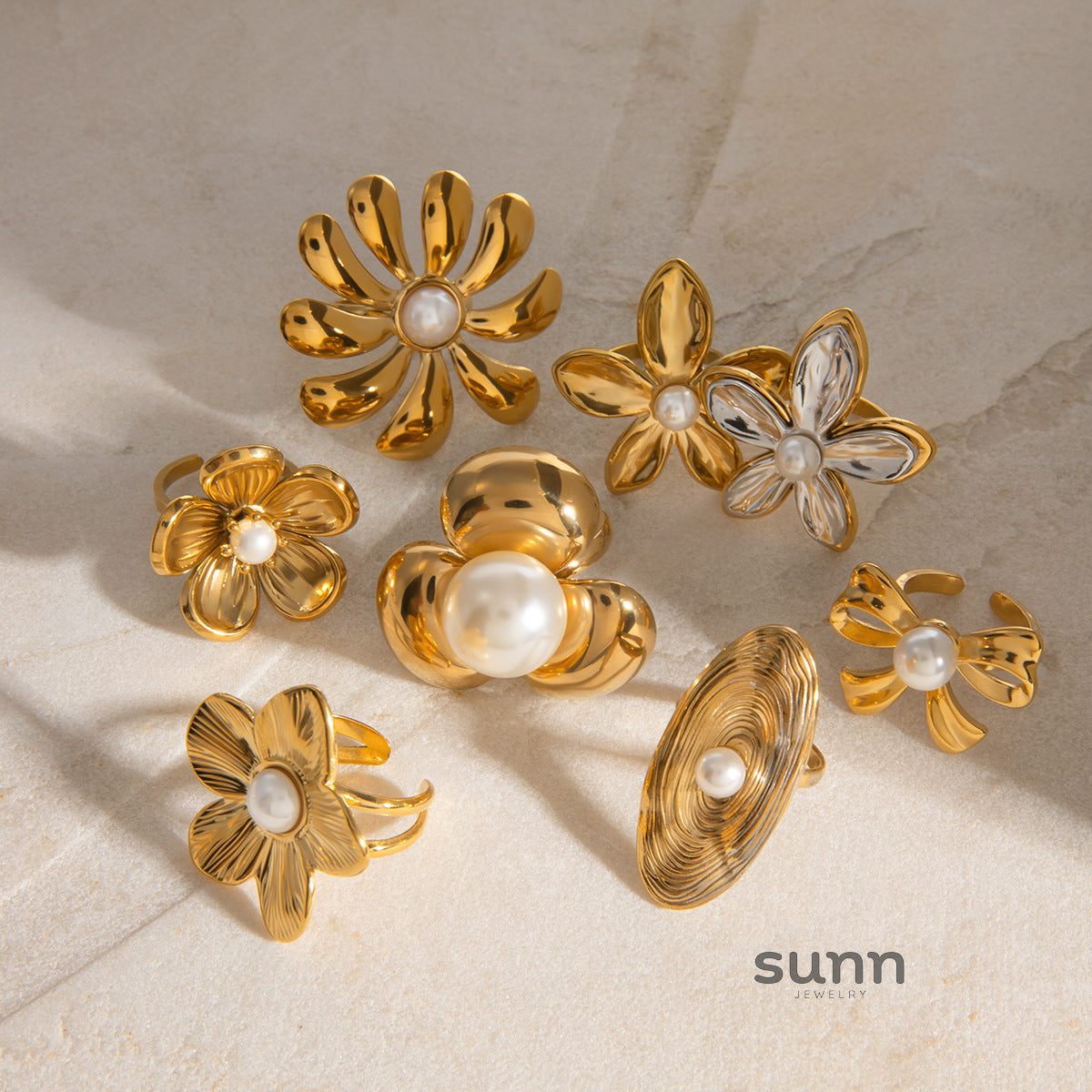 Adama Floral Pearl Ring [Z7RJED3D]