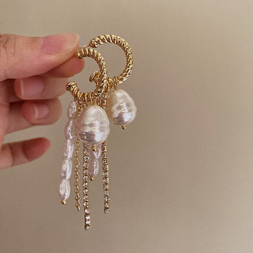 Adama Gold Tassel Pearl Earrings [V6ZPHZ1C]