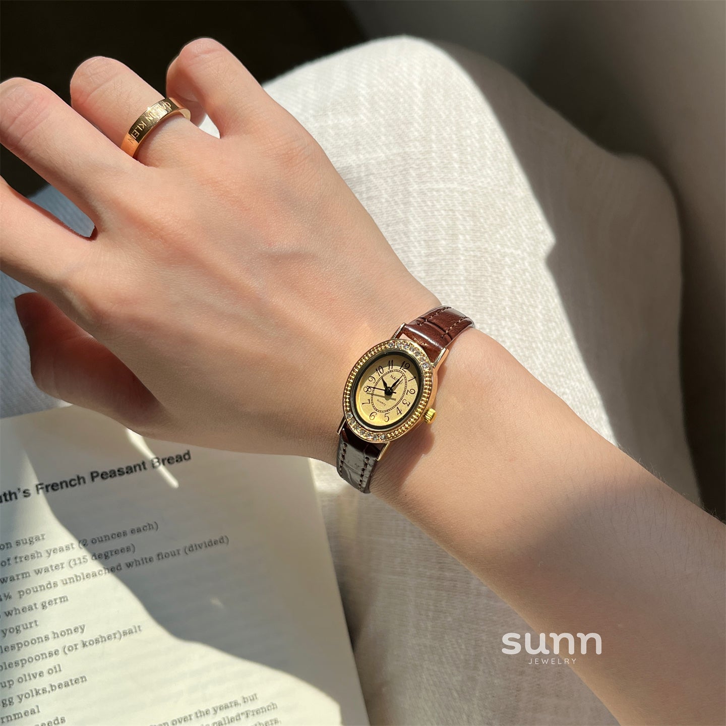 Addie Diamond Petite Watch [VUA9MRQD]