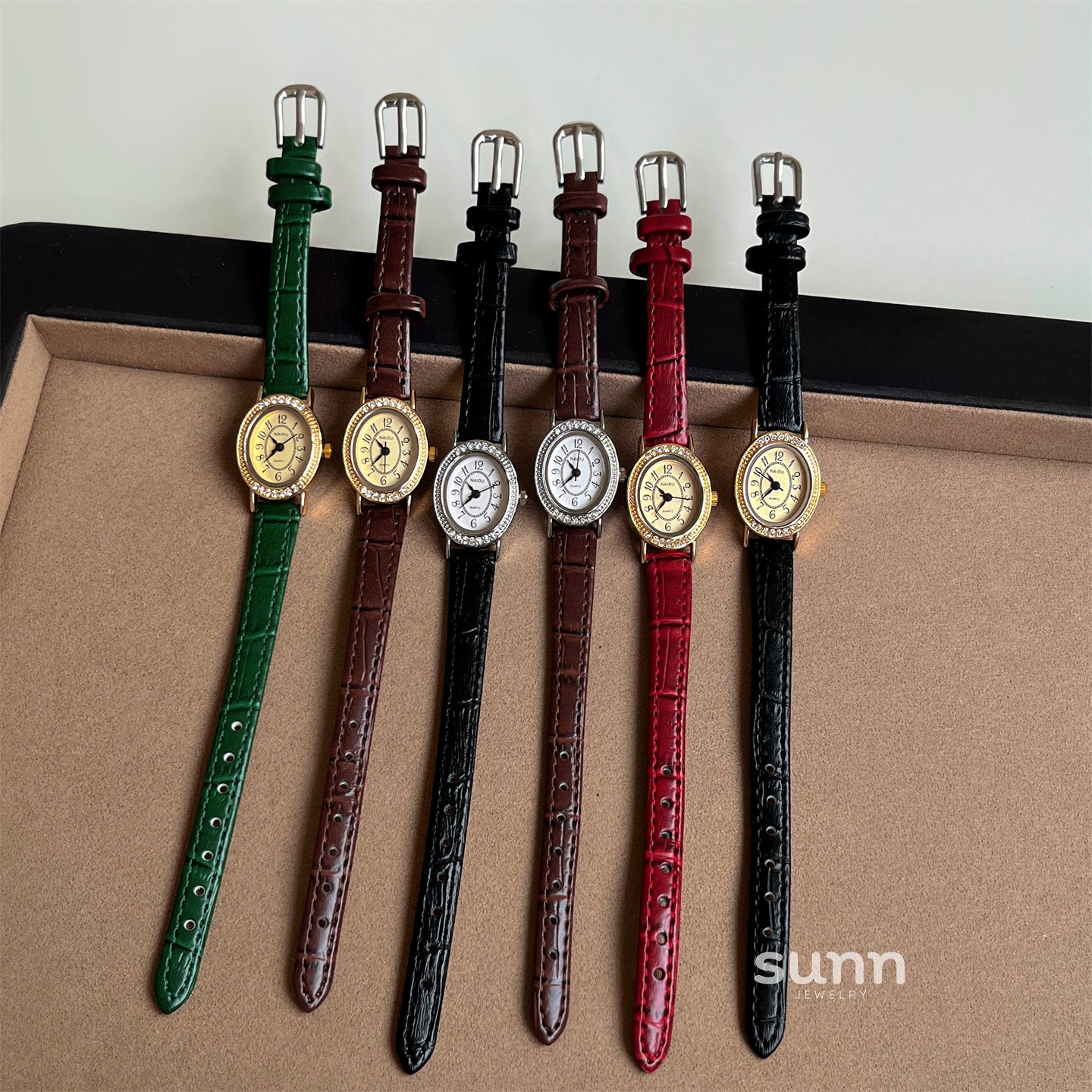 Addie Diamond Petite Watch [1FK65UNR]