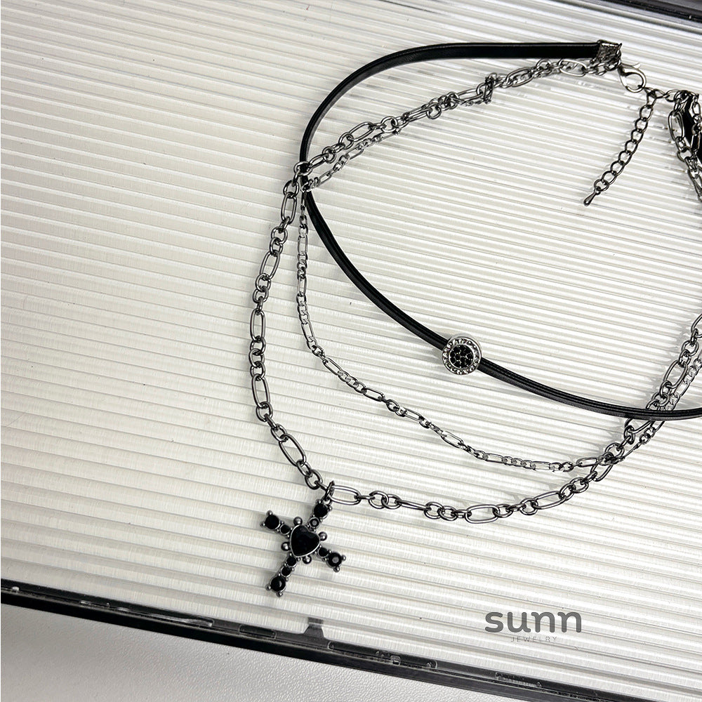 Addilyn Multi-Layered Cross Choker [YIIU1HHM]