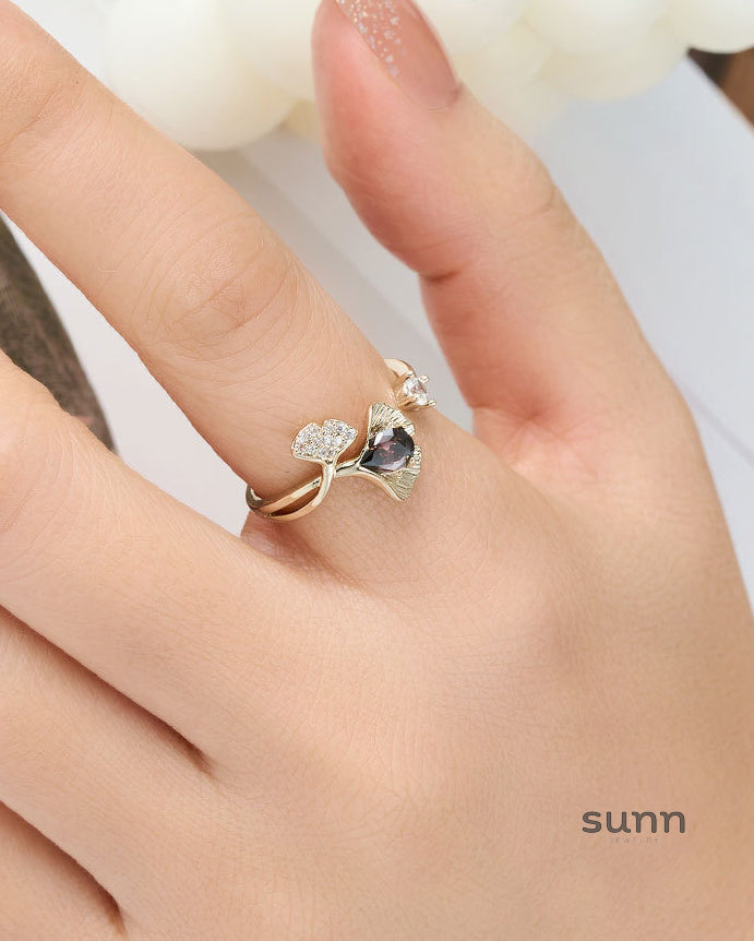 Addisyn Delicate Ginkgo Ring [V99V8JWL]