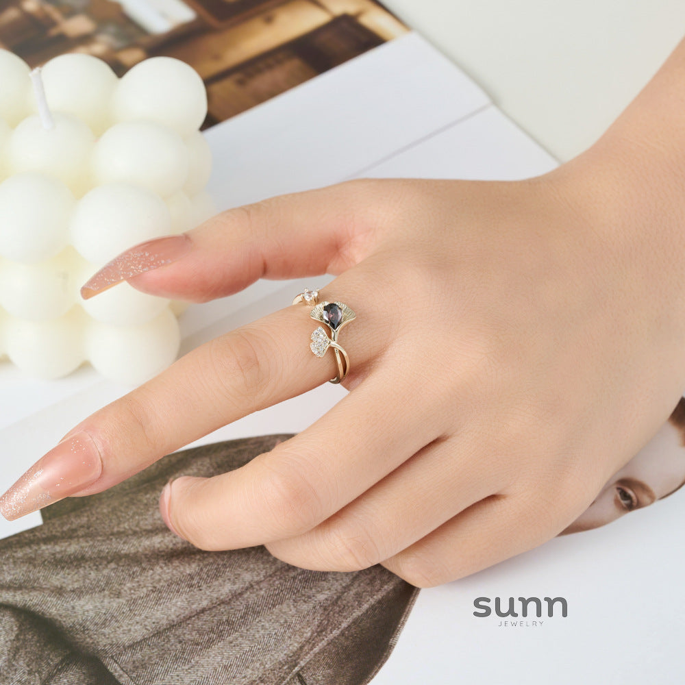 Addisyn Delicate Ginkgo Ring [6YBVO89O]