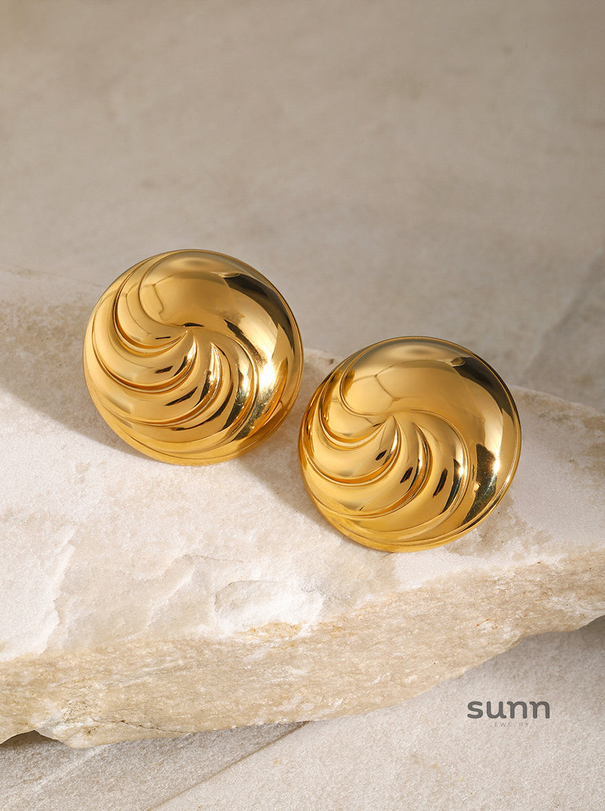Adela Gold Threaded Earrings [04PXSQT1]