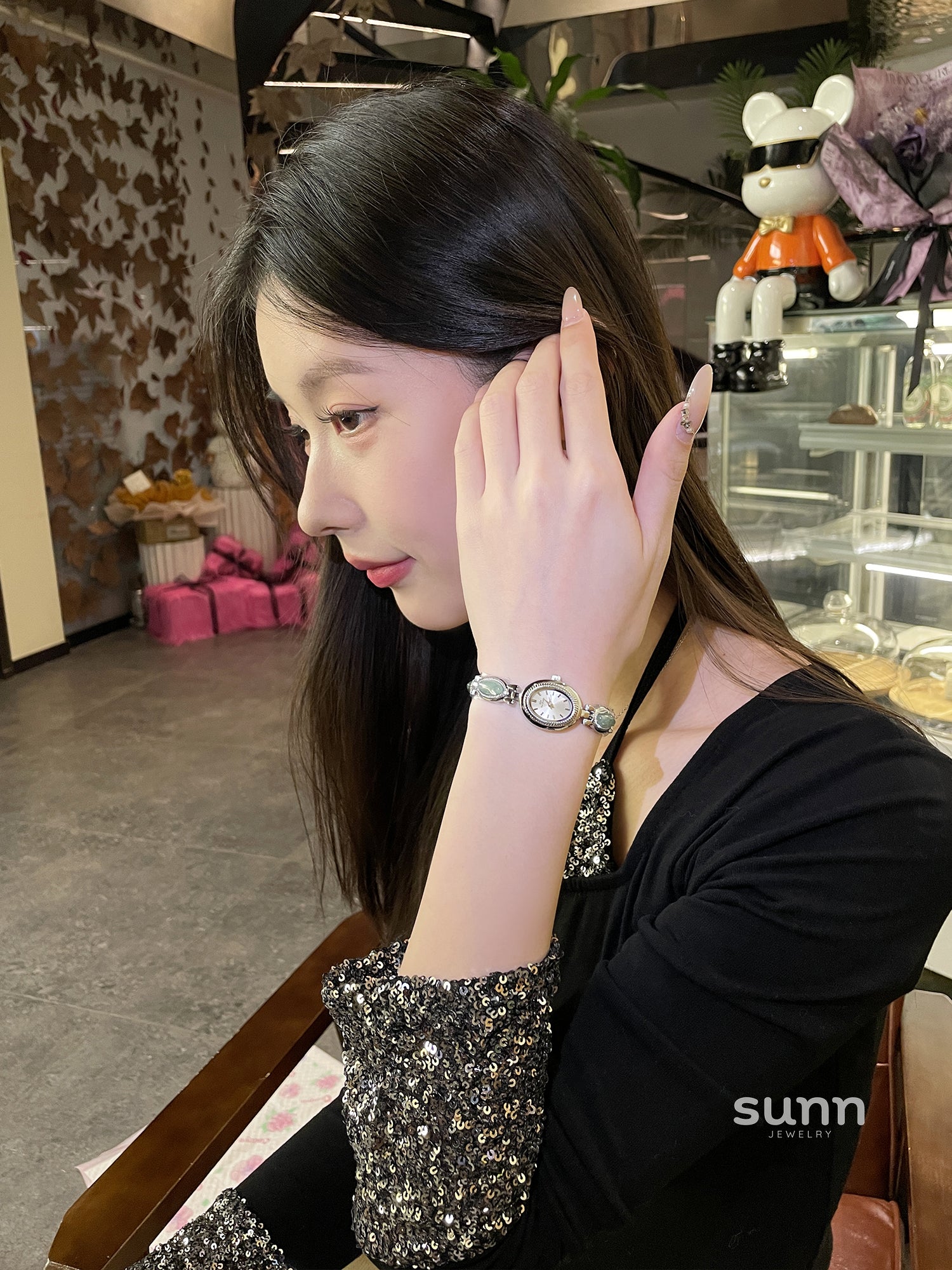 Adeleine Refined Oval Watch [JMUX9X37]