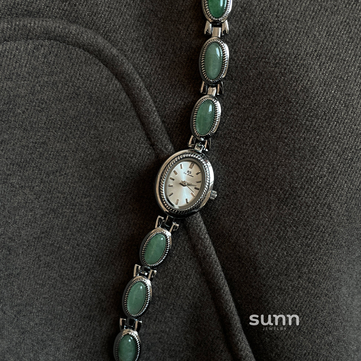 Adeleine Refined Oval Watch [CNNXJV2W]